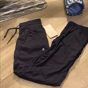 Lululemon Dance Studio III UL R Pants Navy Sz.2